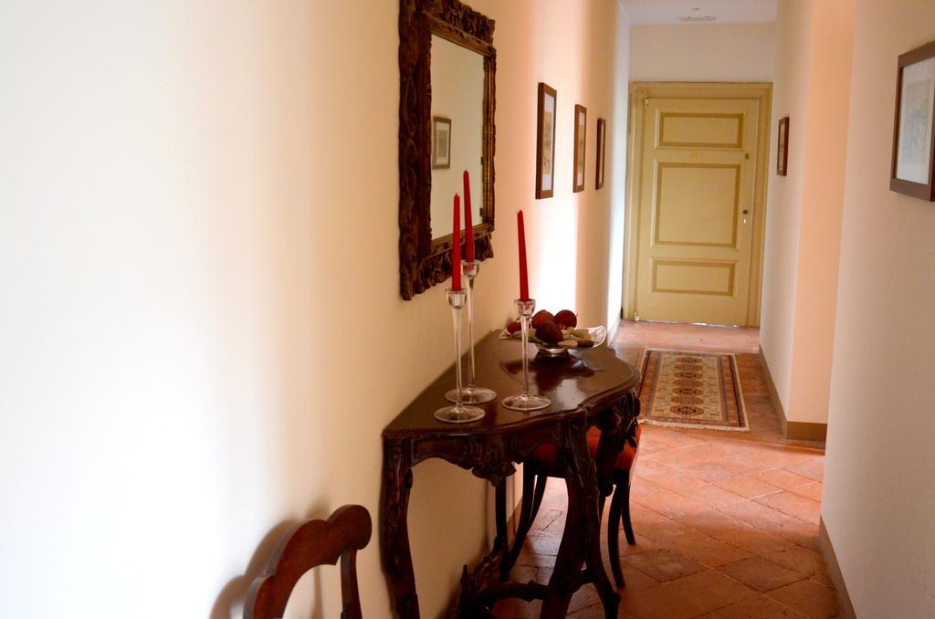 Residenza Ca' Laripa Apartment Solto Collina Стая снимка