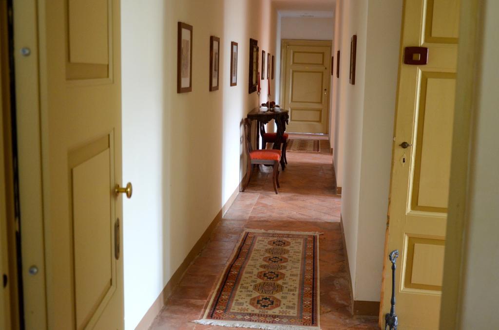 Residenza Ca' Laripa Apartment Solto Collina Стая снимка